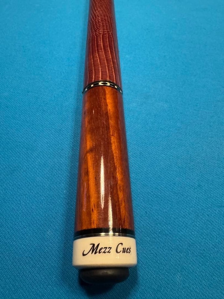 MEZZ EC7 Billiard Cue Used Pool Stick
