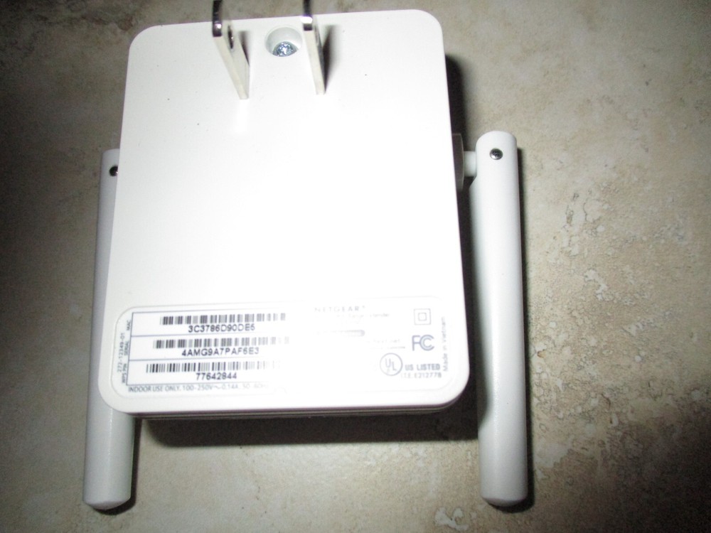 NETGEAR WiFi Range Extender AC750 EX3700