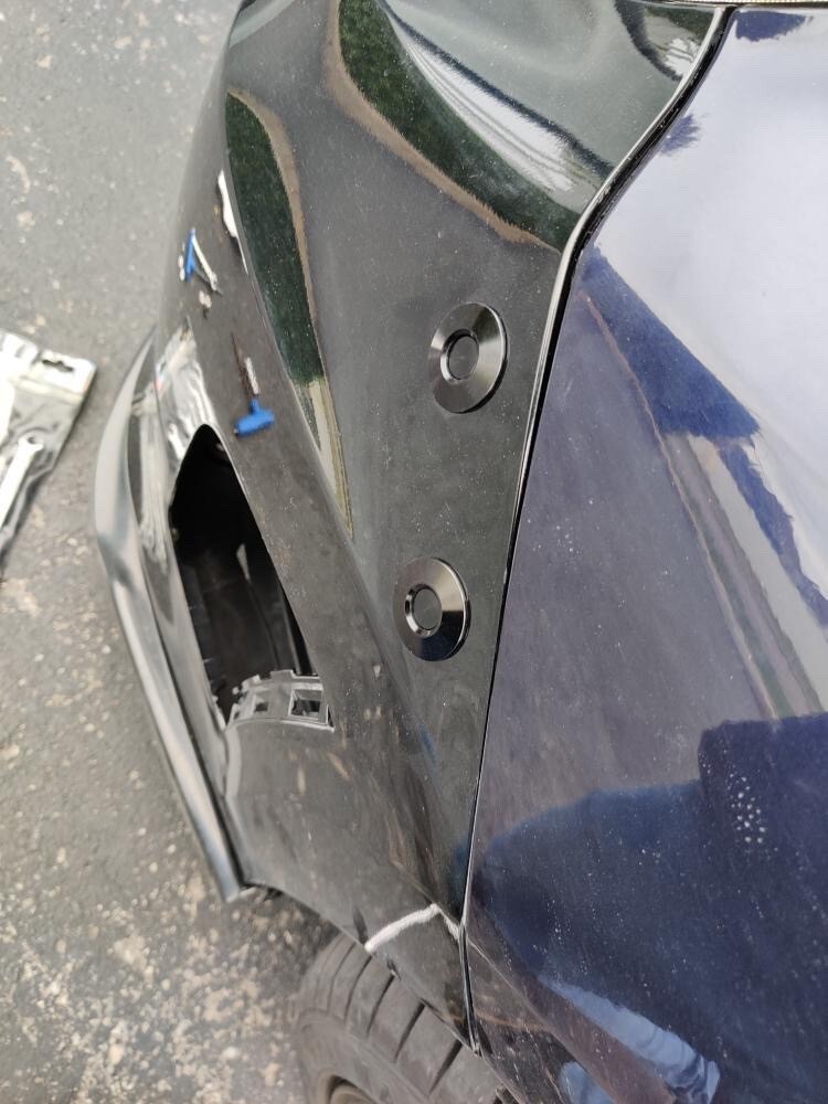 Quick release bumper brackets for Subaru