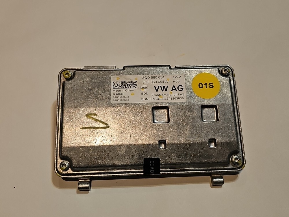 2018-2020 VW TIGUAN - Camera Control Module / UNIT 3QD980654