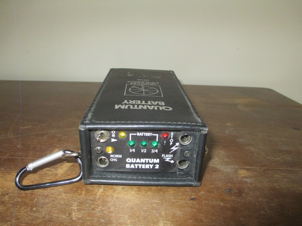 Quantum Battery 2 - External Battery Power Pack For Portable Flash