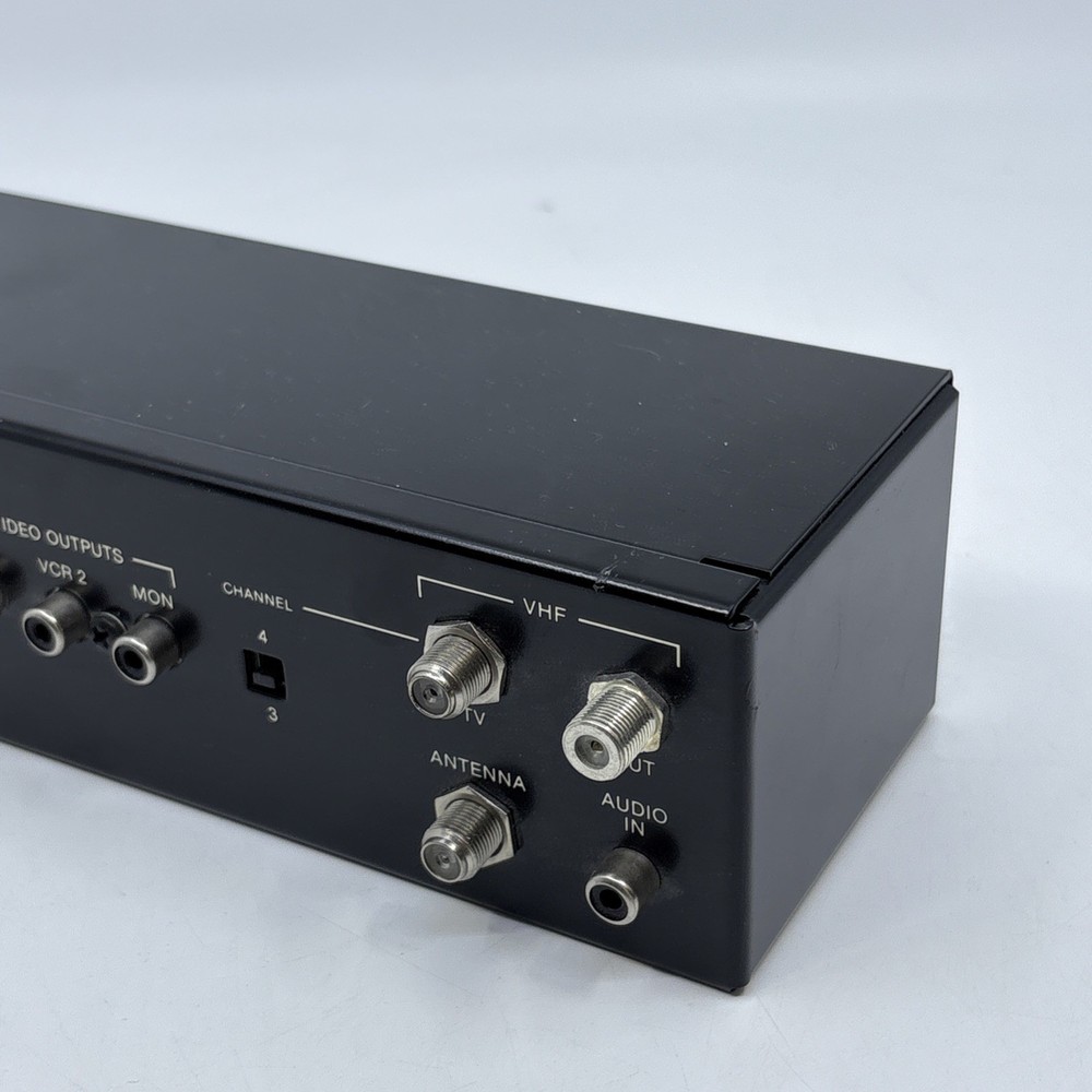 McIntosh MVS-1 Video Selector Control Center *Untested*