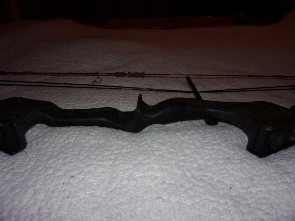 Seneca Youth Compound Bow