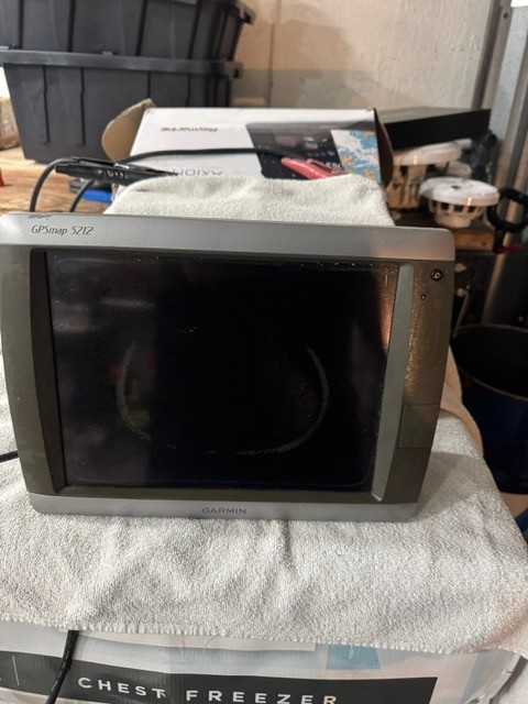 USED Garmin GPSmap 5212 Marine GPS Chartplotter Boat 12 inch