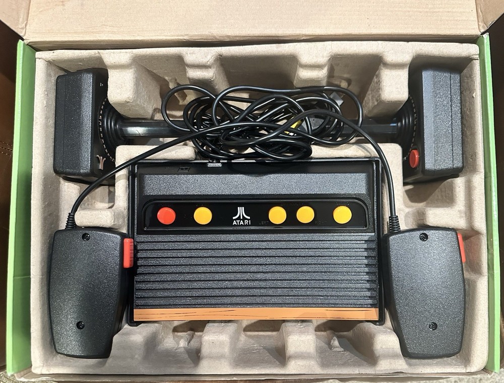 Atari Flashback 7 Classic Game Console Deluxe 101 Games EUC no manual