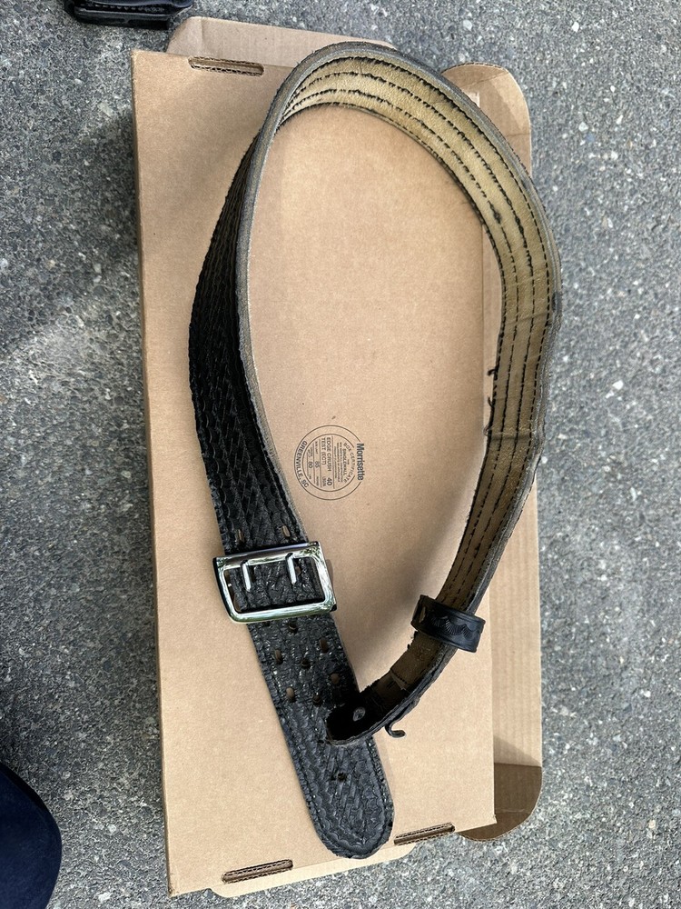 Safariland Sam Browne 32”