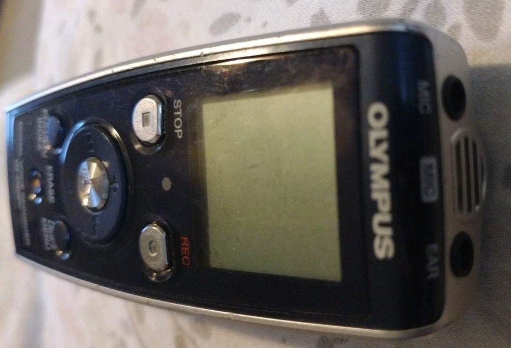 Olympus VN-3100PC Handheld Digital Voice Recorder - Tested/Working