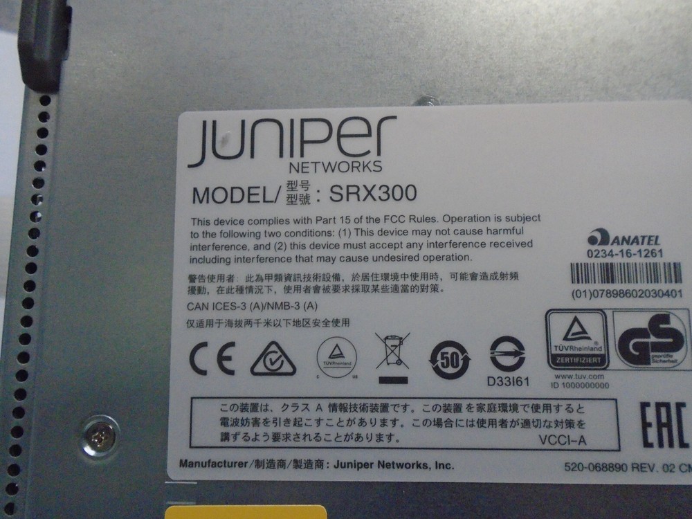 Juniper Networks SRX300 Services Gateway Security Appliance SRX 300 + AC