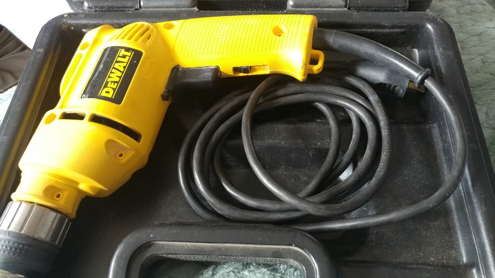DeWalt DW106 Corded 3/8" Variable Speed Heavy Duty Drill