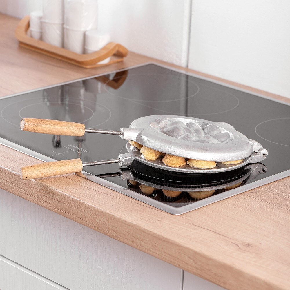 LARGE MOLD FOR BAKING NUTS AND SQUIRRELS (HAZELNUT) “SQUIRREL”