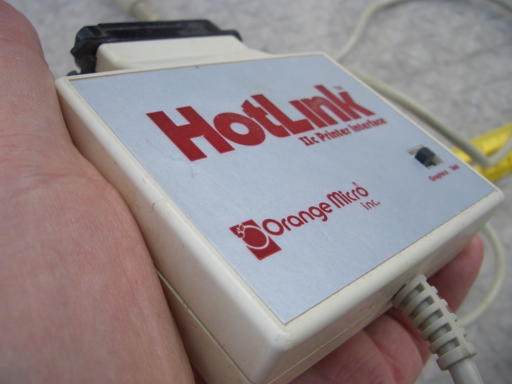 APPLE IIC: "HOTLINK" PARALLEL PRINTER INTERFACE $40.00 PLUS $12.00 SHIPPING