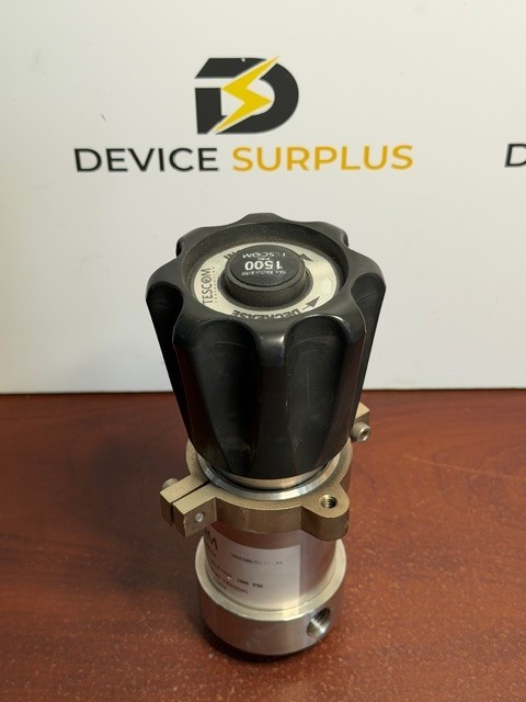 TESCOM 26-1065-24 Pressure Reducing Valve Spring-loaded, SS 1500 PSI MAX OUT