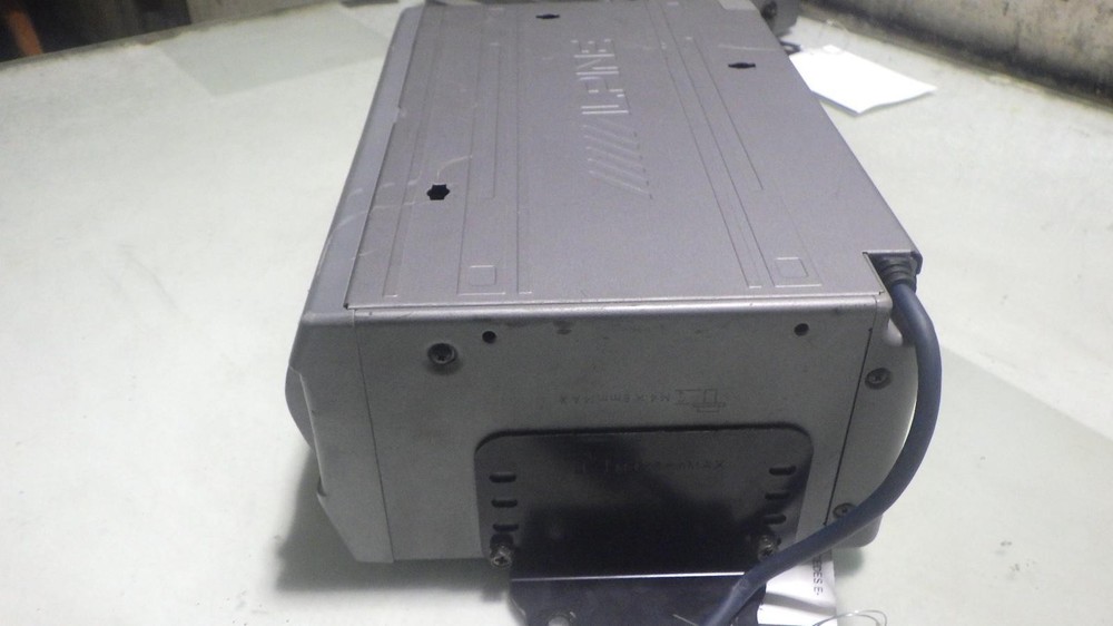 96 MERCEDES E320 ALPINE 12 DISC CD CHANGER CHA-1204