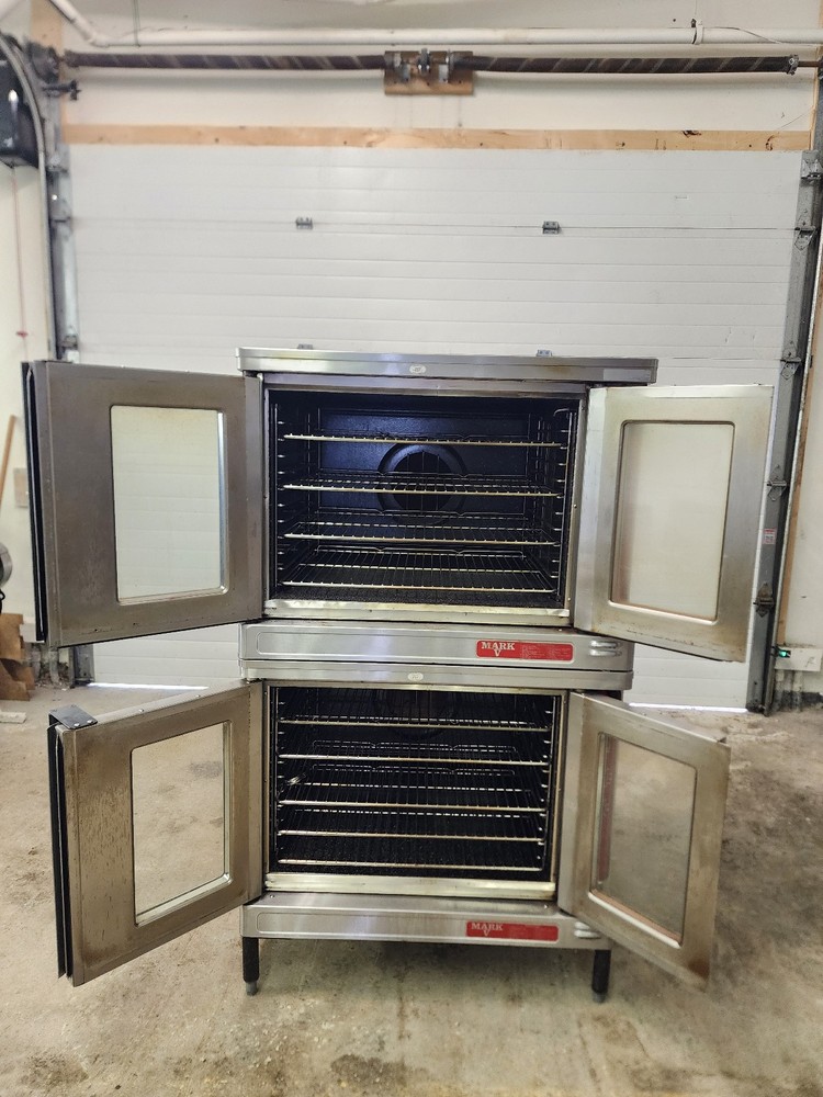 Blodgett Mark V-III Double Stack Oven w/ Solid State Thermostat, 3ph - Clean!