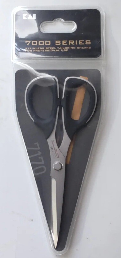 KAI MINI STAINLESS SCISSORS 7170 022CA0103