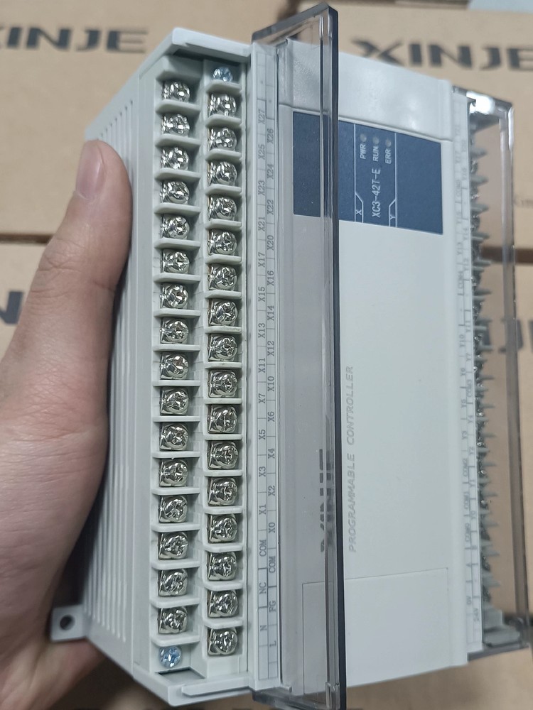 1pcs Xinje XC3-42T-E Programmable Controller