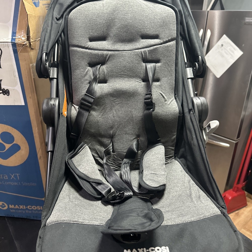 Maxi Cosi Mara XT Ultra Compact Stroller - Essential Black