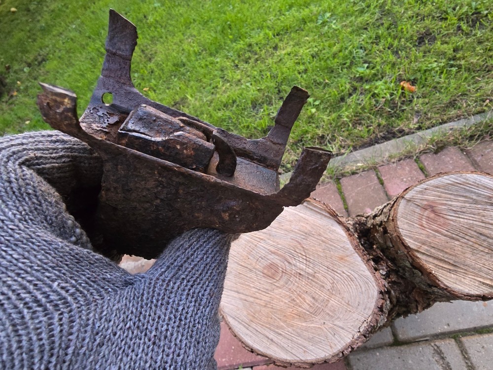 WW2 Accessories MP from the German bunker relic.