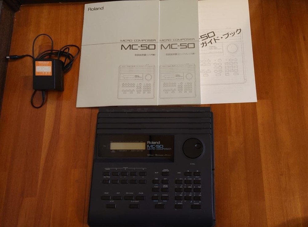 Roland MC-50 Micro Composer MIDI Sequencer 8 Track Floppy Disk w/ AC Adapter