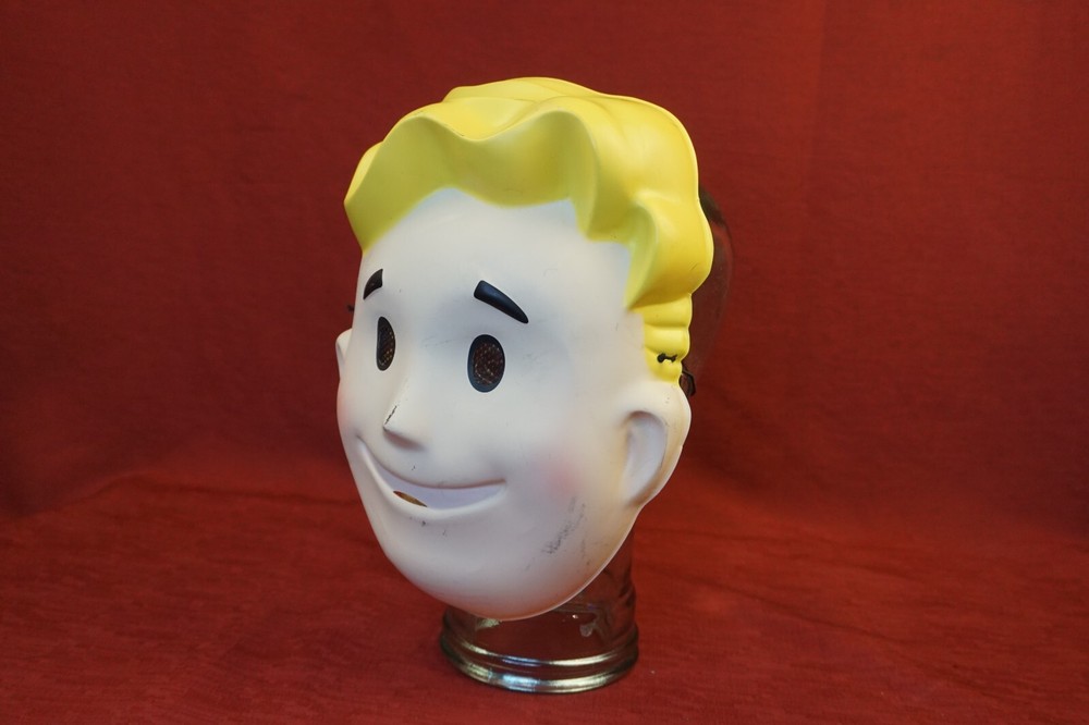 Bethesda Vault Boy plastic mask with elastic Fallout