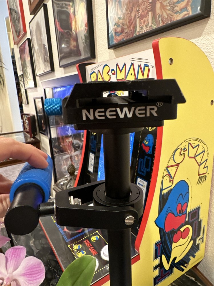 Neewer Heavy Duty Stand Mount Vg+ Shape