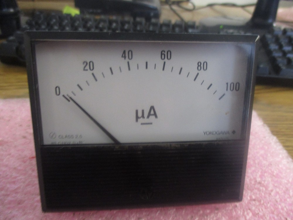 Yokogawa Model: ADR-N-L-BL7MMP µA Panel Meter