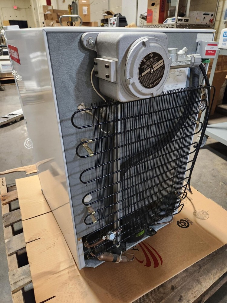 Puffer Hubbard XUF-1805A14 Explosion-Proof Lab Freezer