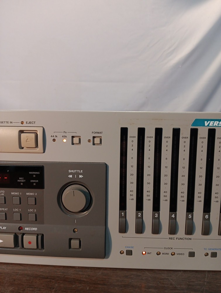 Tascam DA-88 Digital 8-Track Recorder - Powers On As Is - Untested