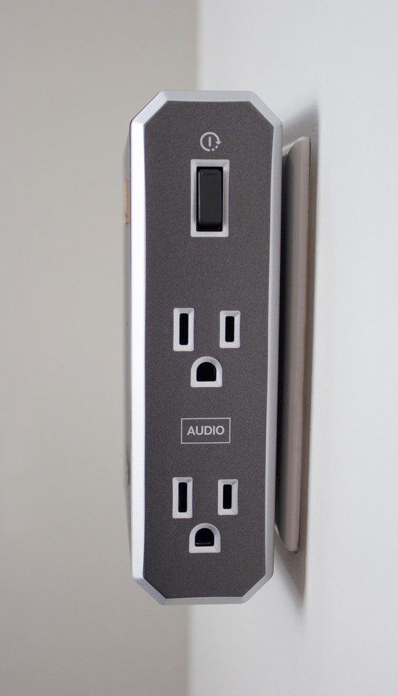 Austere 7 series 4 outlet power protection