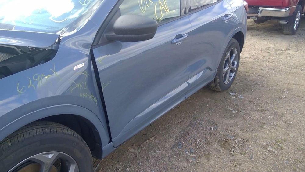 Used Headrest fits: 2024 Ford Escape Grade A