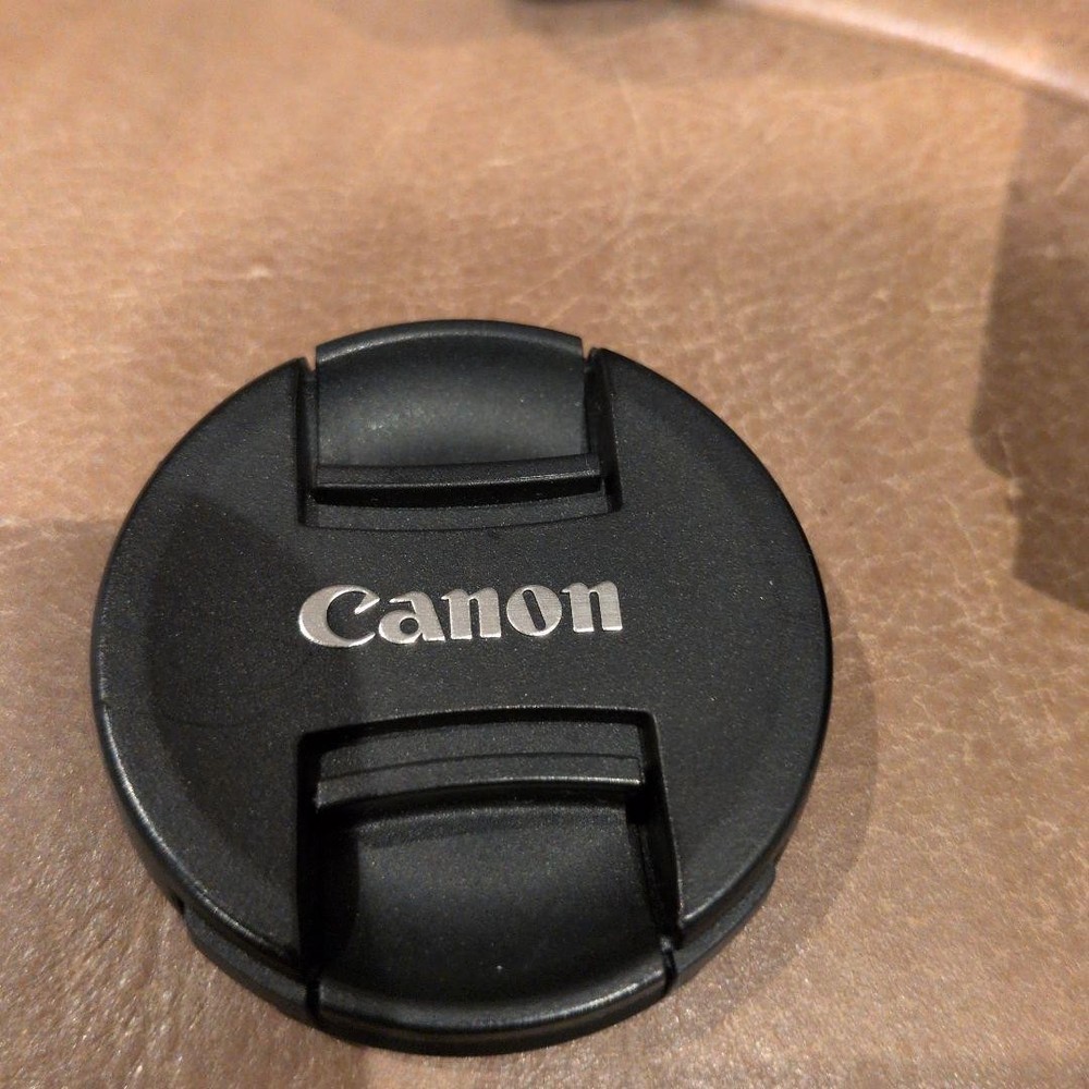 Canon EOS Kiss M 874082