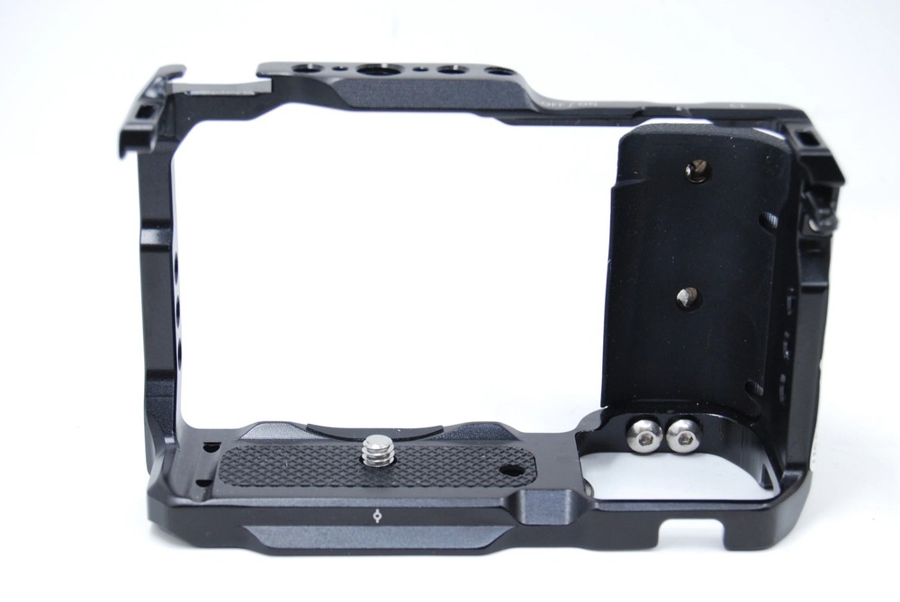 Used SmallRig Camera Cage for Sony ZV-E10