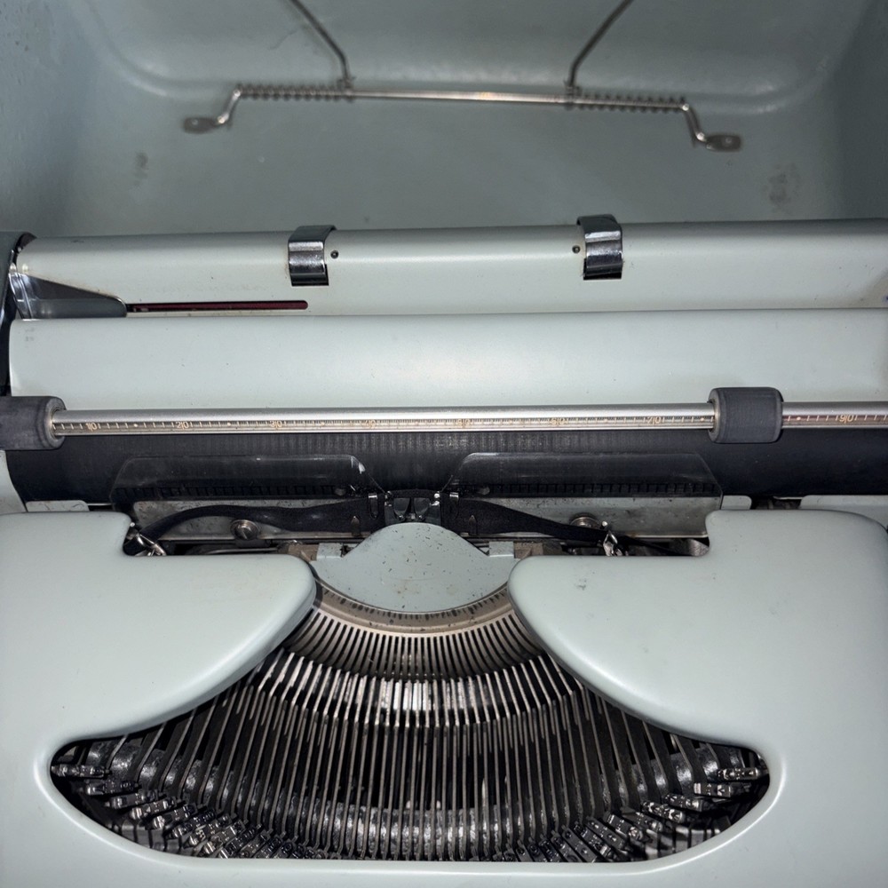 Hermes 3000 Needs Ribbon Servic8ng