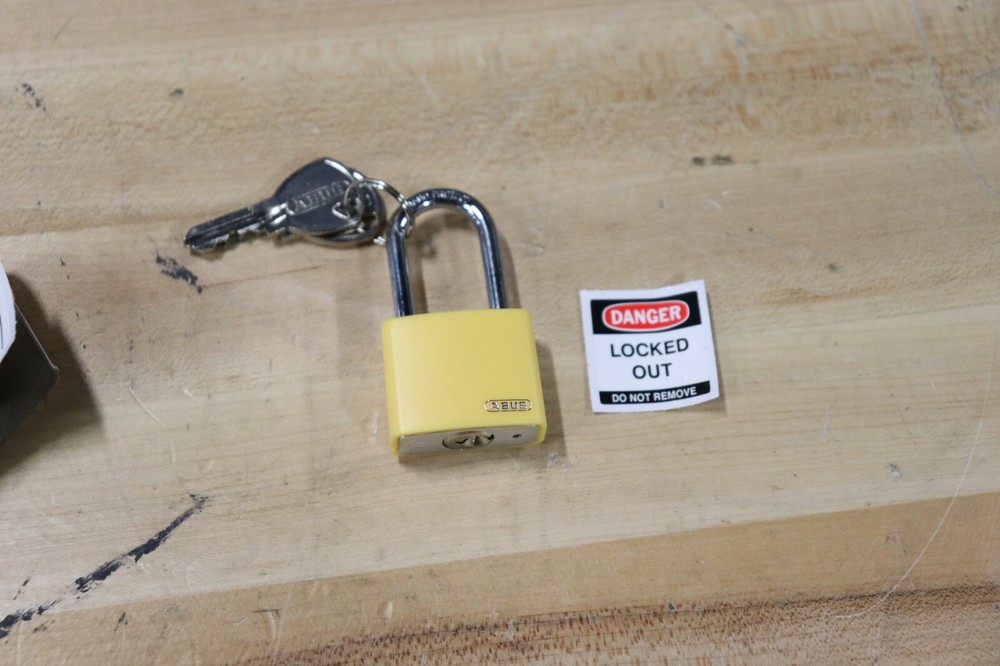 Lockout Padlock, Pk 5, Model 48JR58