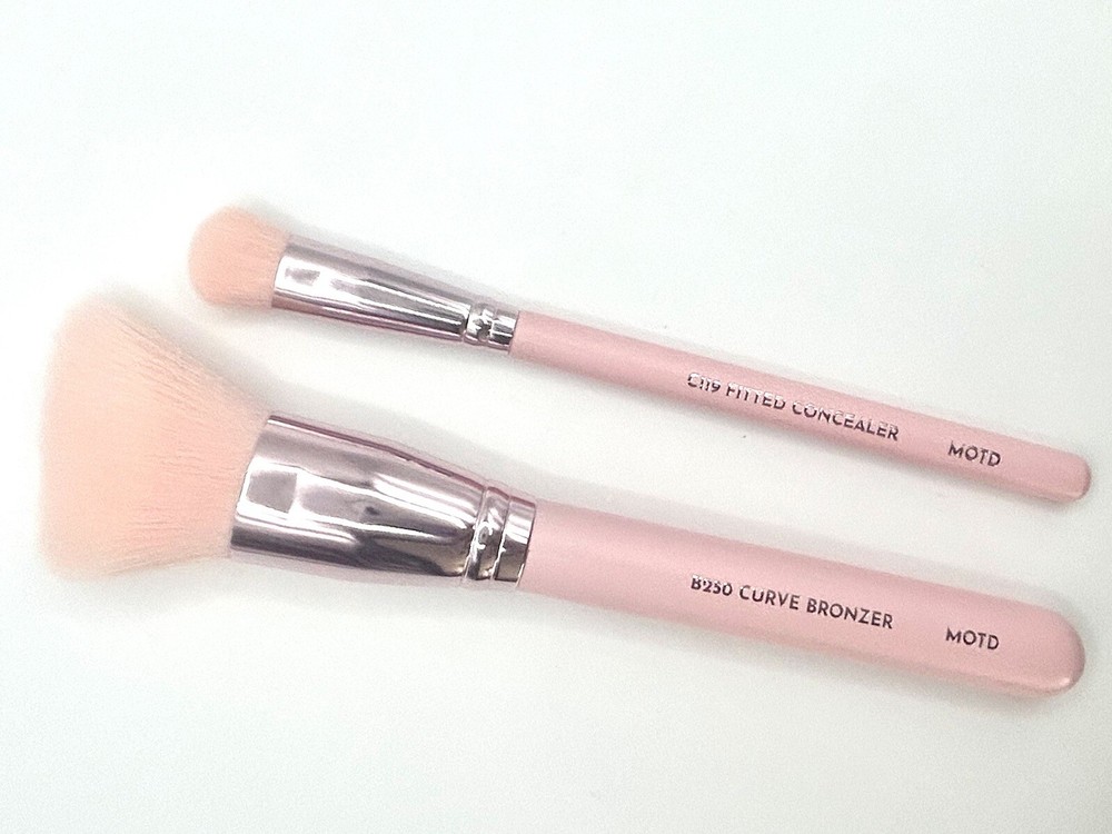 MOTD Fit Right Face Brush Set Duo Pink