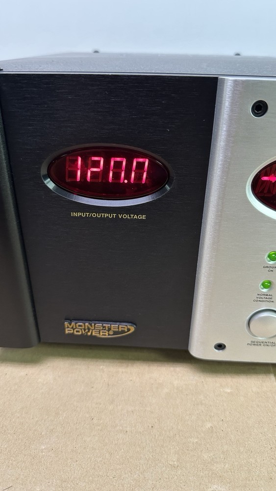 Monster Power AVS2000 Auto Voltage Stabilizer - Working with issue AS IS READ