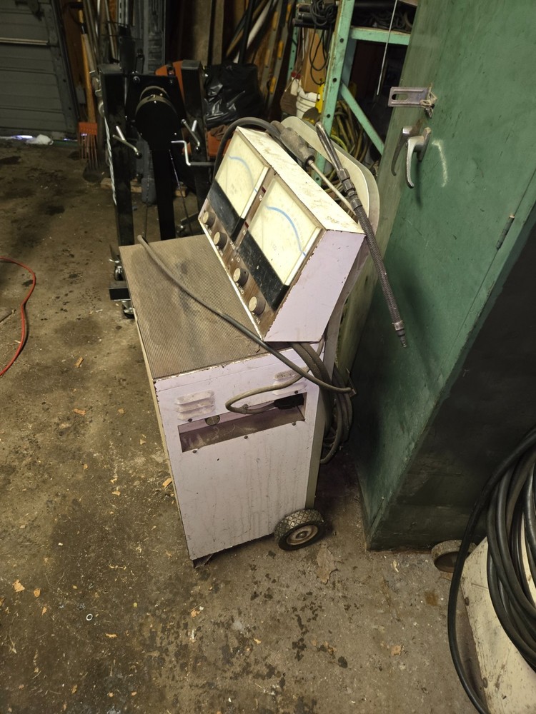 1970s Allen HC/CO Infra-Red Exhaust analyzer