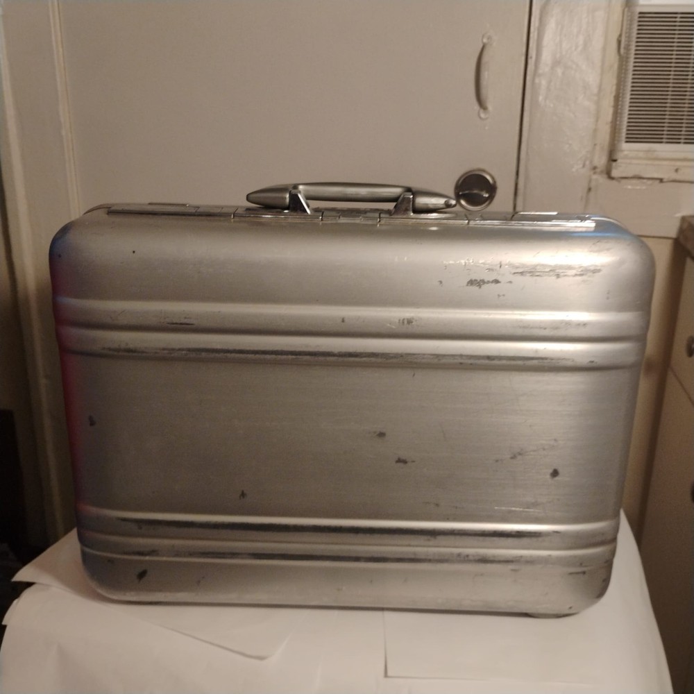Vintage Zero Halliburton Aluminum Attache Briefcase