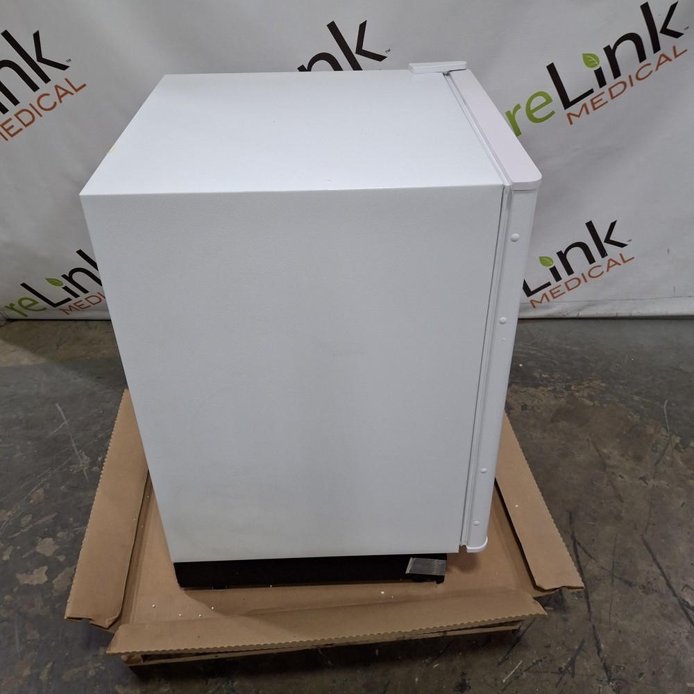 Panasonic PHCBI SR-L6111W Laboratory Refrigerator