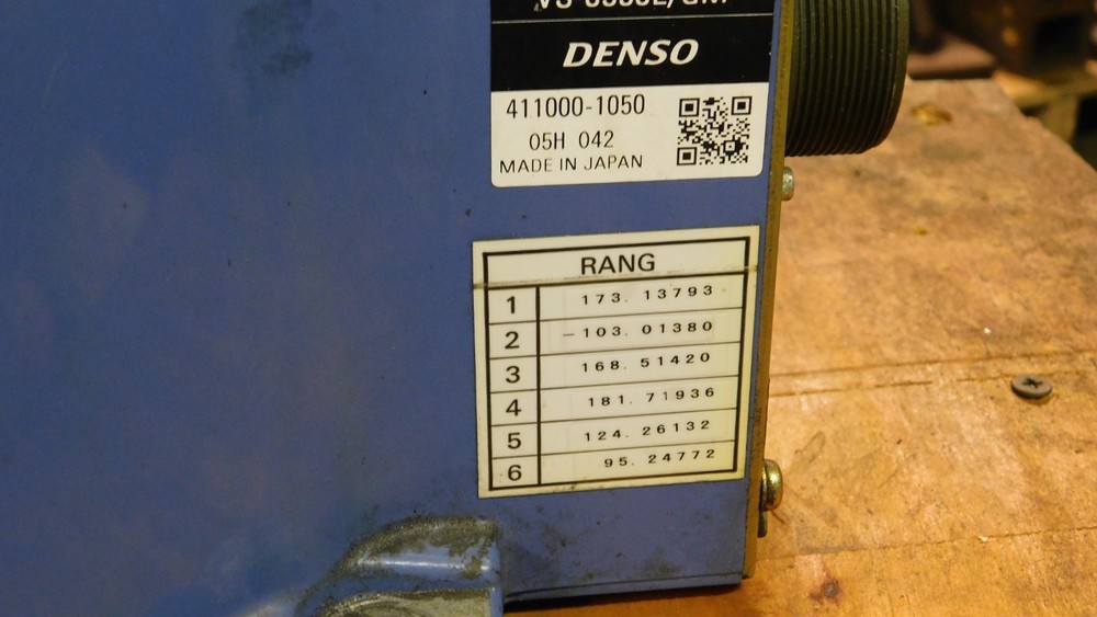 Denso VS-6556E/GM 6-axis Robot arm - With Controller