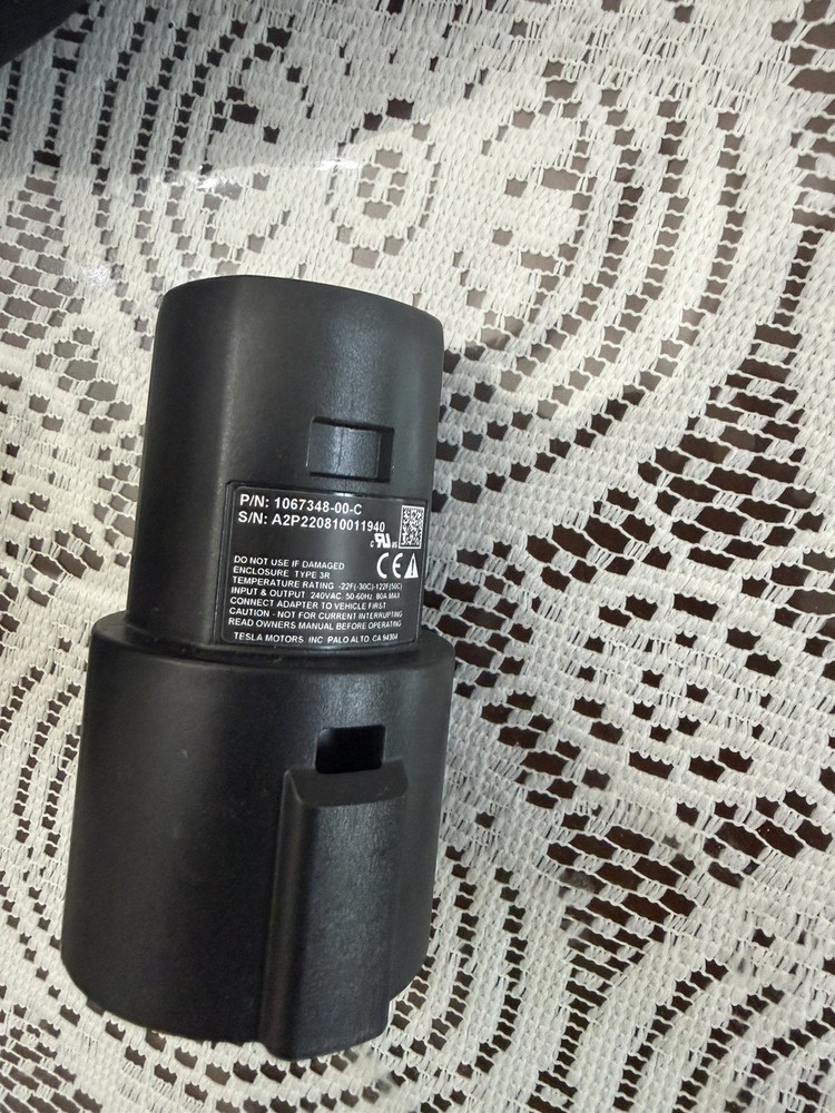 Tesla Mobile Connector
