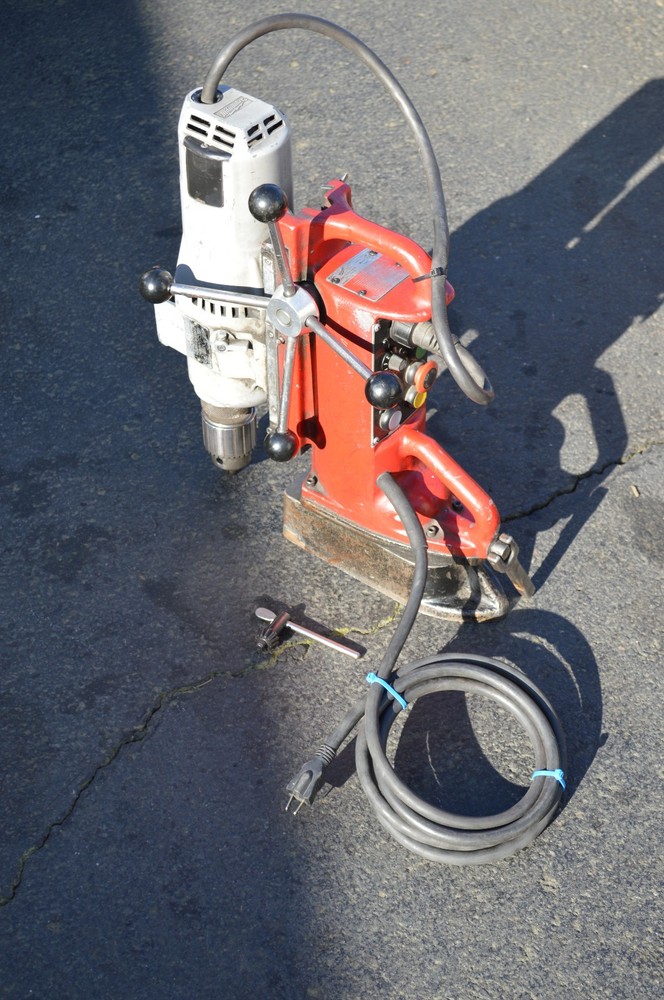 Milwaukee Magnetic Drill Cat.4292-1  base Cat. 4203