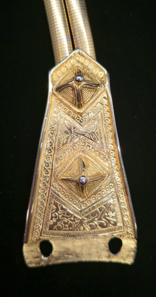 Vtg Signed Accessocraft Gold Tone Shield Stretch Chain Belt