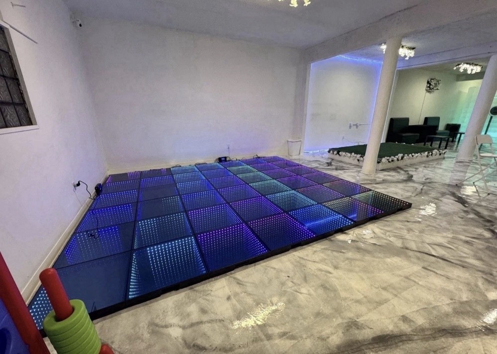 LED Multicolor 20 × 20 Infinity Dance Floor Lighting System Color Mixing Panels