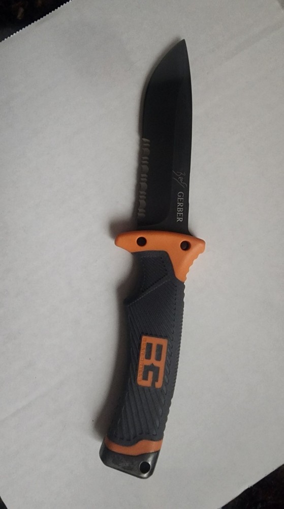 Gerber Bear Grylls Survival Knife Set Folder & Fixed Blade Fire Starter Sheath