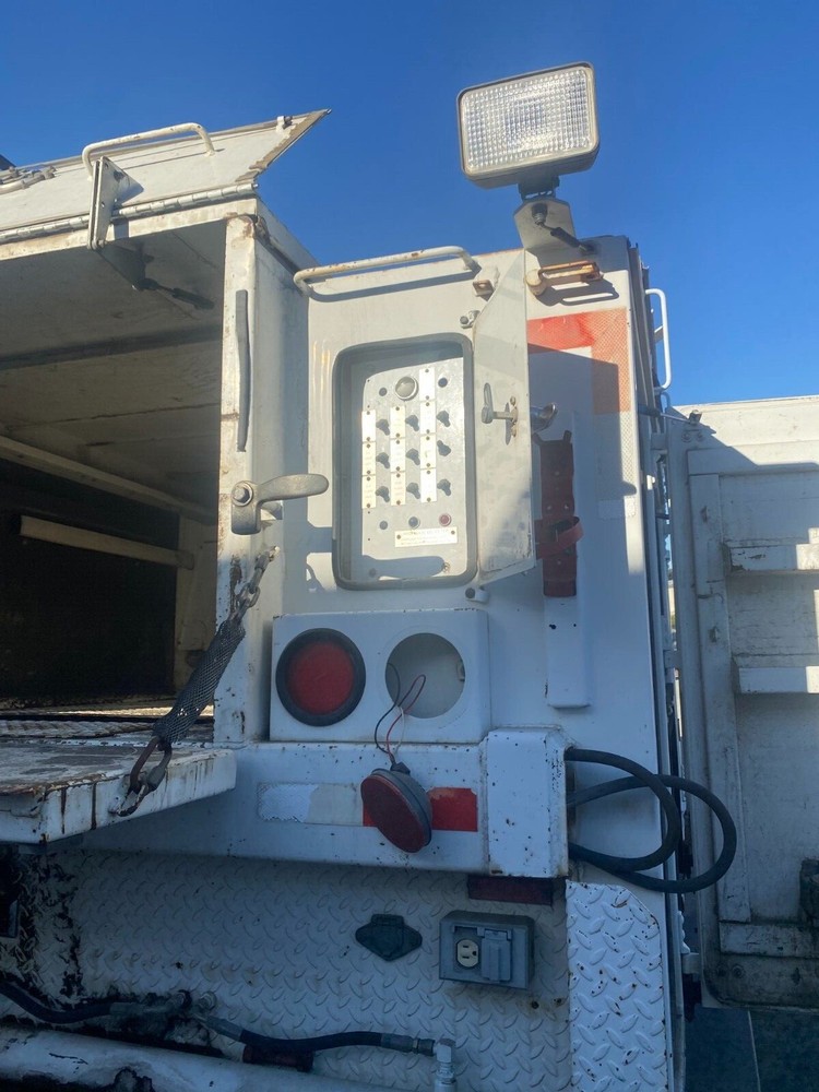 13 ft service bed used