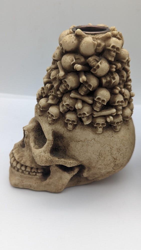 RETIRED BONE SUMMIT COLLECTION SKULL TOWER 97 WUI CANDLE HOLDER