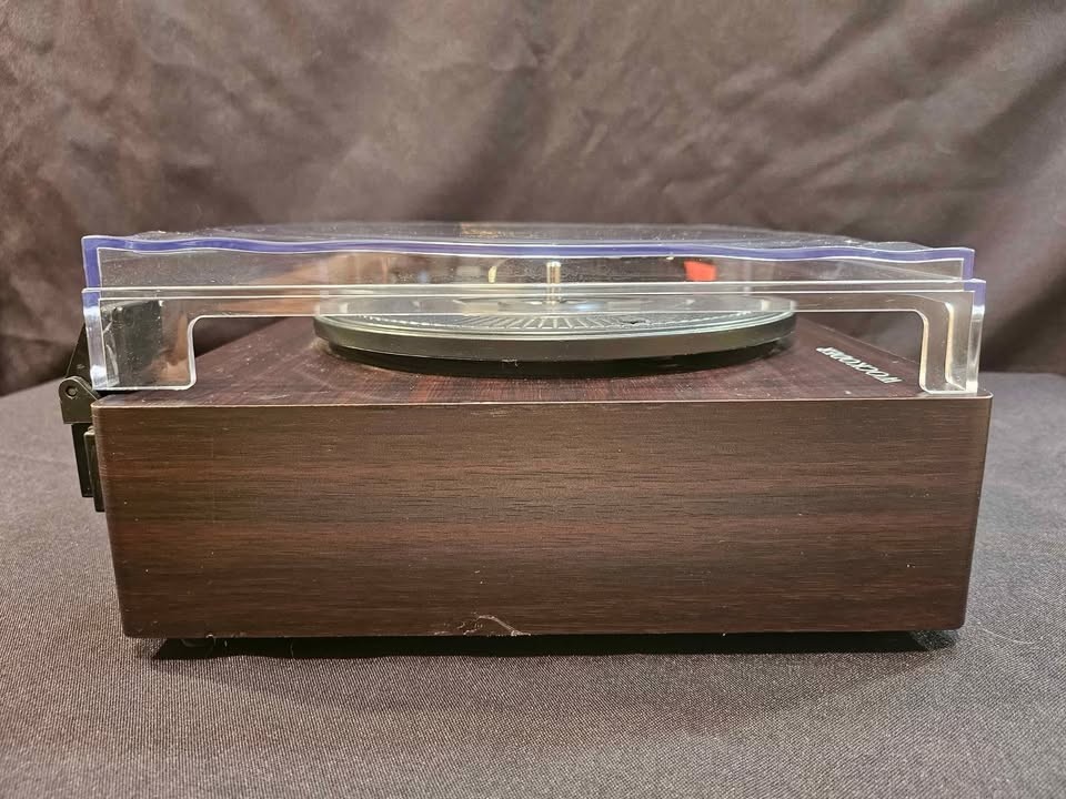 Wockoder Bluetooth Turntable Record Player – Built-In Speakers – RCA Out – Works