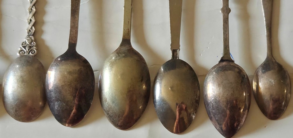 SOUVINER PLATED SILVER SPOONS (( 10 SPOONS )) GROUP B