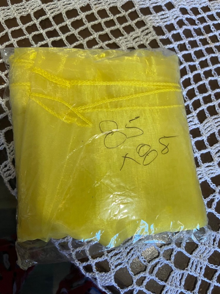 organza overlay 85x85